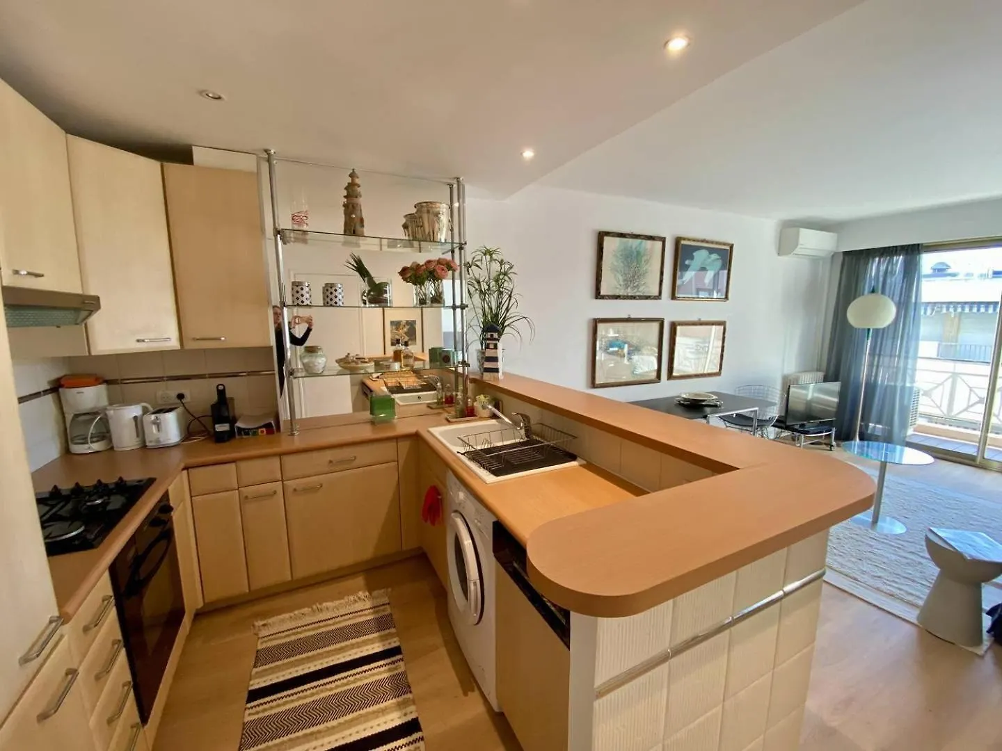 Apartment Cannes - Latour-Maubourg - 2 P Renove Tout Confort