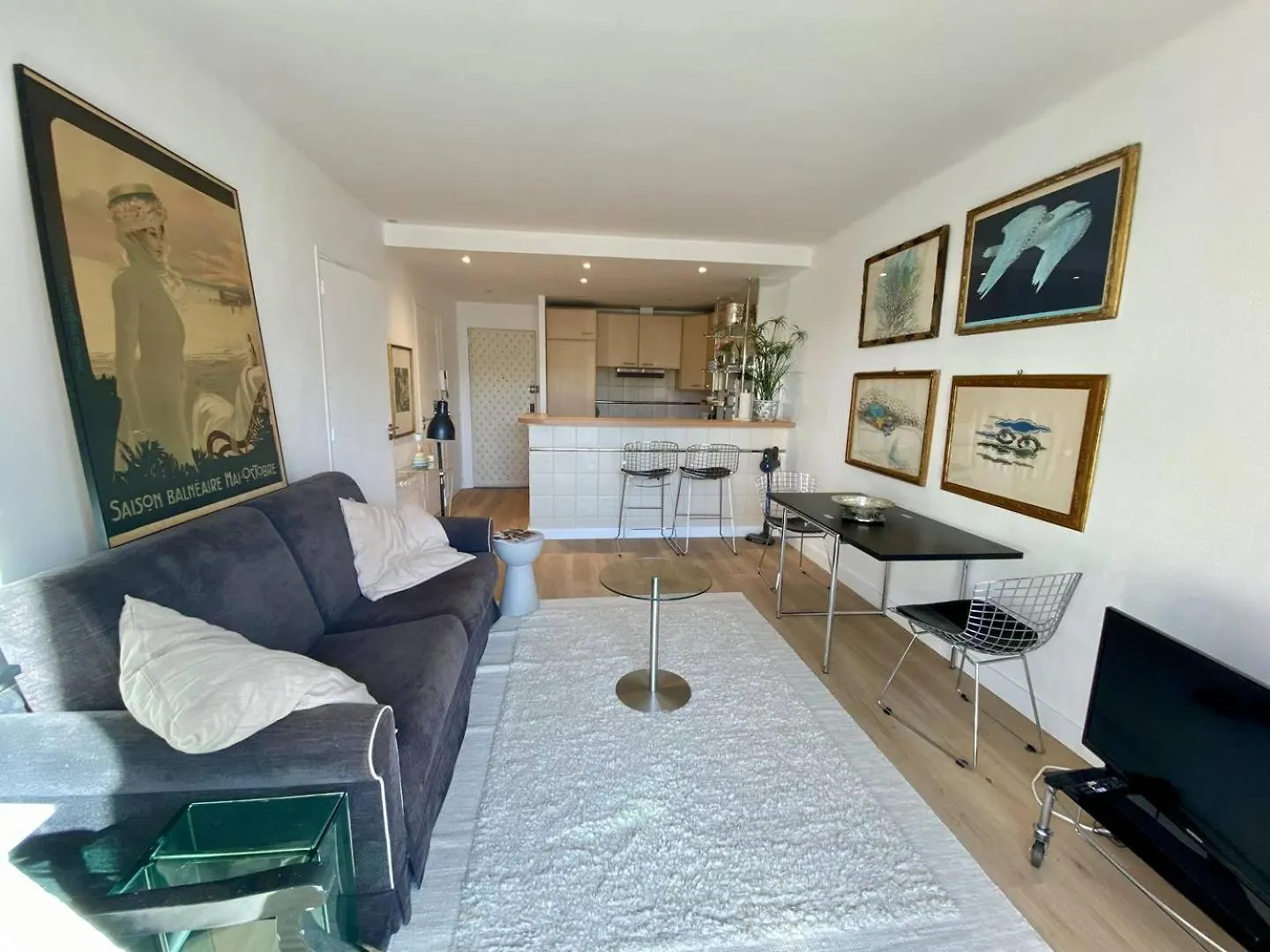 Cannes - Latour-Maubourg - 2 P Renove Tout Confort