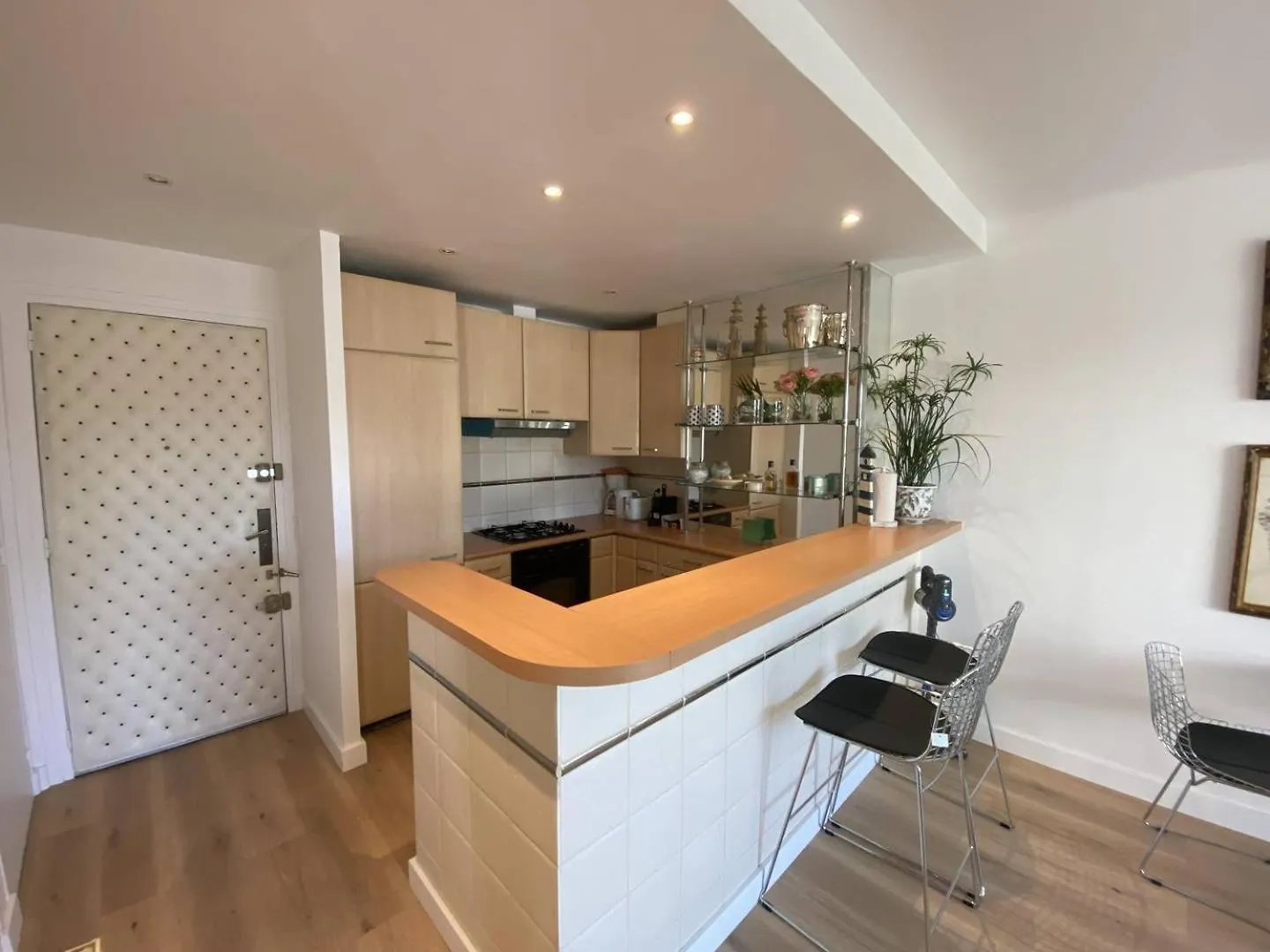 Cannes - Latour-Maubourg - 2 P Renove Tout Confort